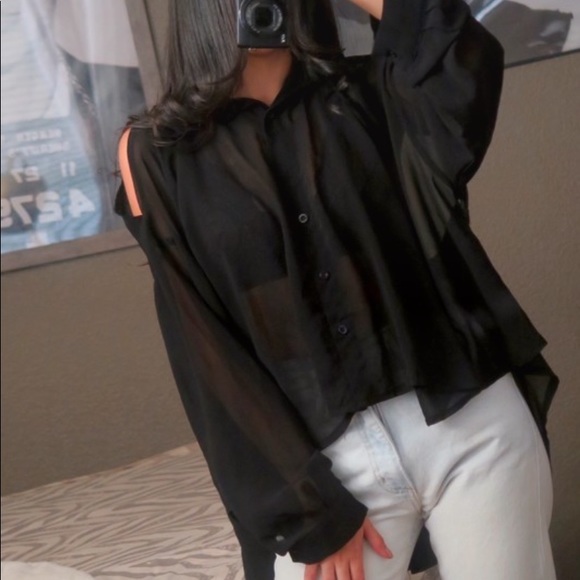 UNIF open back button down shirt - Picture 5 of 6